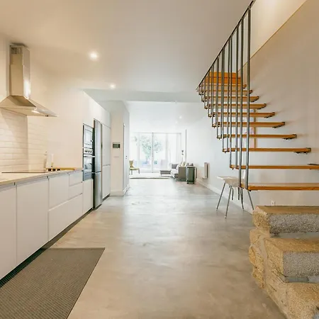 Urban Refuge 4bd By Vacationy Apartament