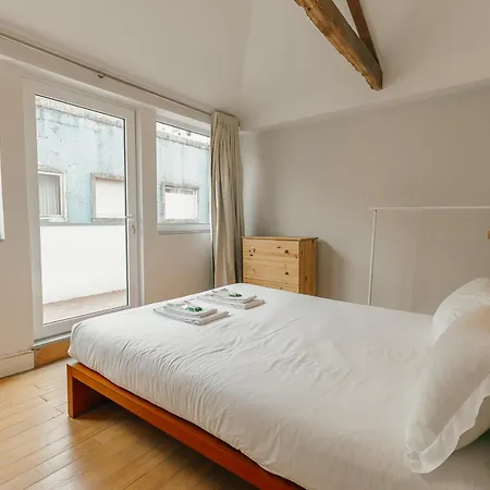 Urban Refuge 4bd By Vacationy * Oporto