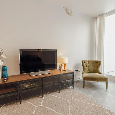 Urban Refuge 4bd By Vacationy Διαμέρισμα Πόρτο